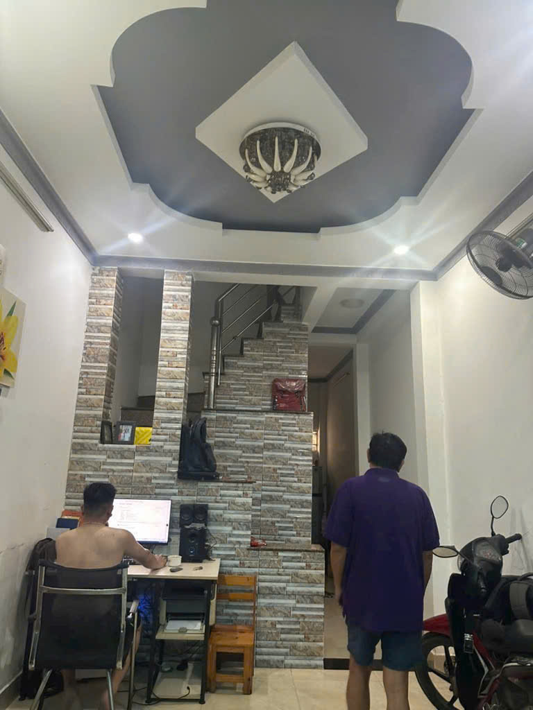 Nhỉnh 2 tỷ nhà đường 46, Hiệp Bình Chánh, Thủ Đức, 70m2, ngang 4